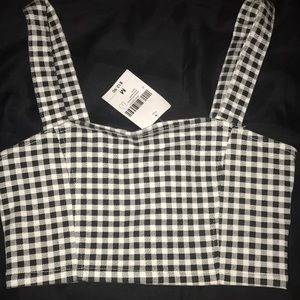 ✨NWT Gingham Zipper Crop Top✨